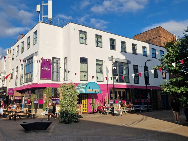 Mamacitas, Southampton
