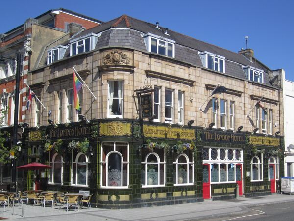 London Hotel, Southampton