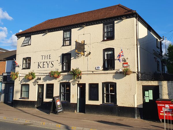 Keys, Totton